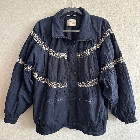 FREE PEOPLE We The Free On My Mind Winter Oversize Bomber Jacket in Navy Sz. M - Picture 7 of 14